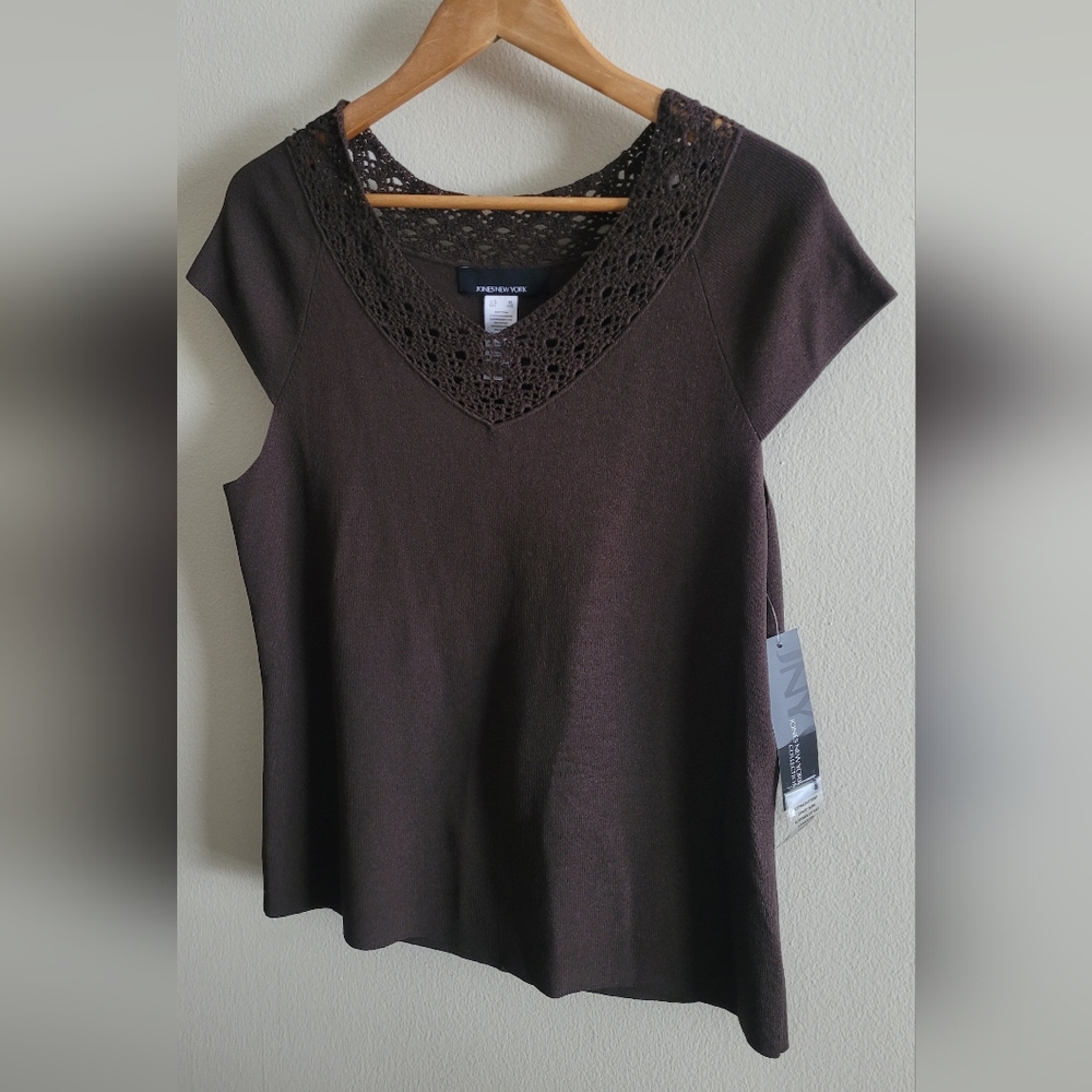 Jones New York crochet trim cap sleeve top Women's XL, chocolate brown